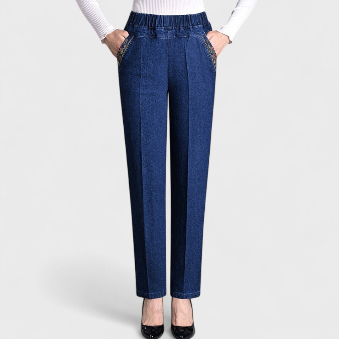Maira – Jean femme avec poches latérales et taille élastique